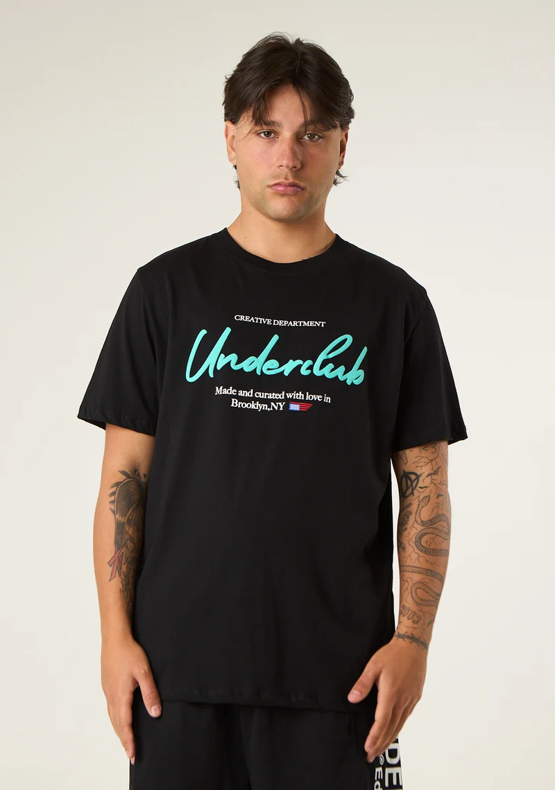 T-shirt con stampa frontale