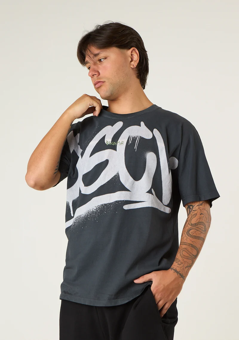 T-shirt con maxi stampa frontale