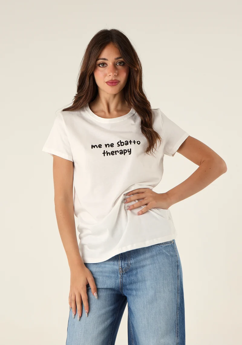 T-shirt con stampa frontale
