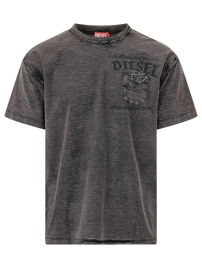 T-shirt con Taschino