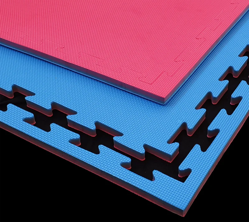 Pavimentazione sportiva tatami ad incastro 100x100x2 cm multiuso reversibile