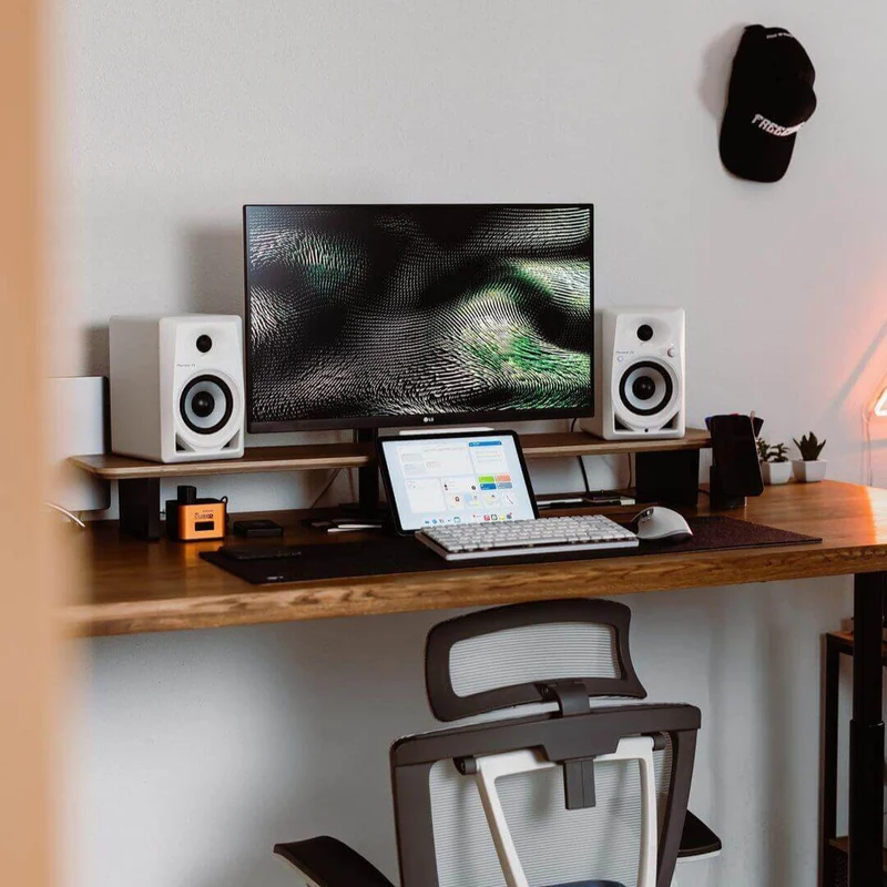 "Mahogany" Solid OAK Desktop