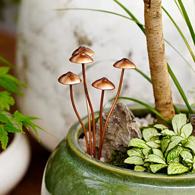 Metal Mushroom Garden Stakes – Decorative Spring Plant Decor, Set of 5-15
