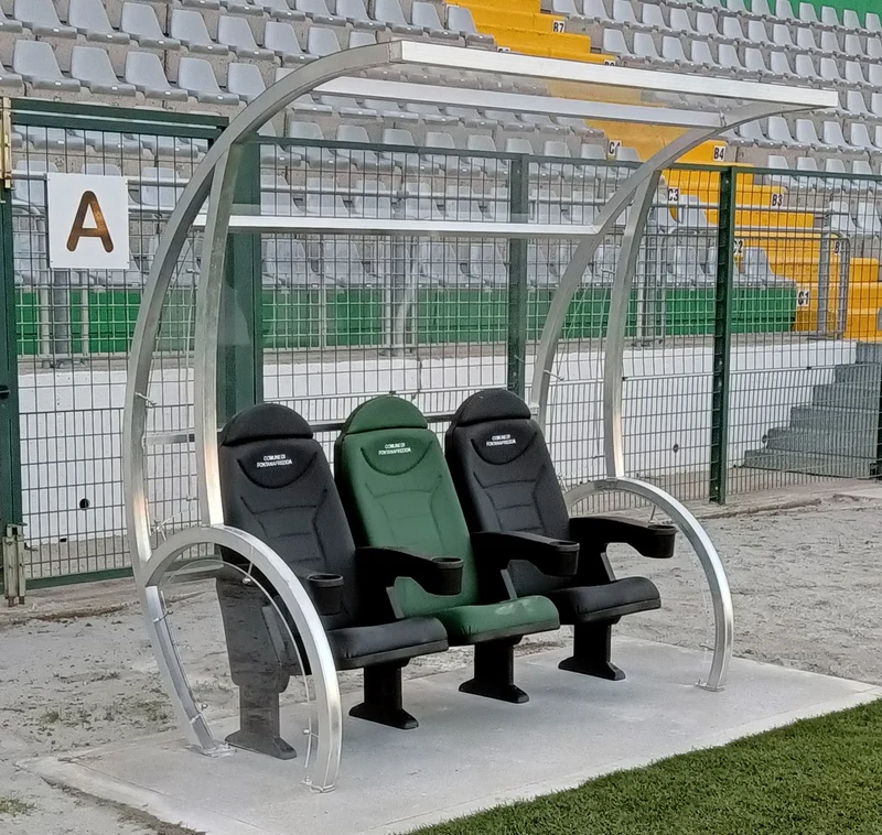 Panchina allenatori modello "World Cup", sedute con scocche o sedili VIP ART. 6207