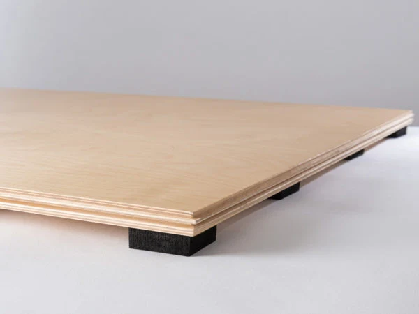 Pavimentazione Danza ammortizzante INFINITY NAKED in legno di Betulla su supporto ammortizzante a blocchi di elastomero a posa permanente o smontabile costo al mq