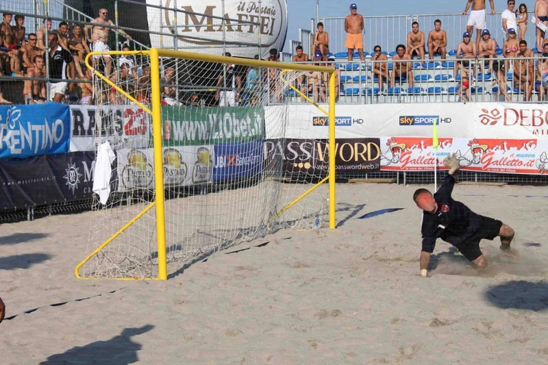 Coppia porte beach soccer 5,5x2,2m alluminio, Ø80mm, traversa divisa mobili gomiti saldati Art 6904