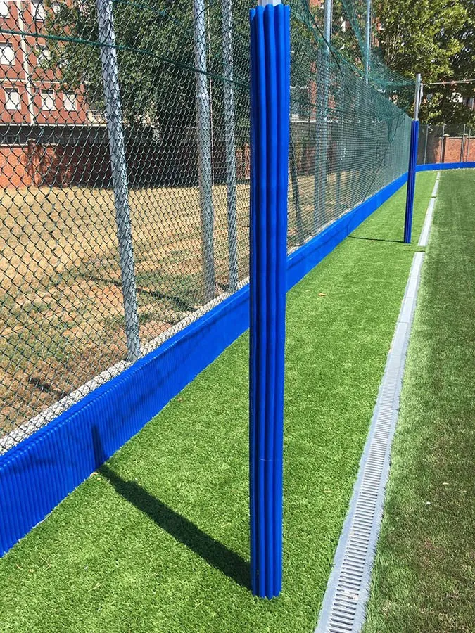 Protezioni per pali per impianti sportivi o campo da calcio pallavolo basket