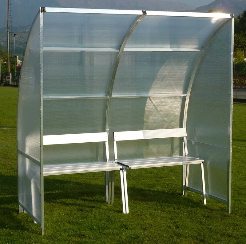 Panchina modello Light - Paio di fianchi Panchina Bordo Campo Modello "Light", struttura in alluminio, moduli da 1m, policarbonato alveolareART.6240/6241/6242
