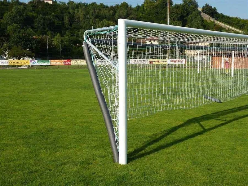 Protezione per ribaltina in tubolare PE, modulo da 2m, adatta ad uso in ambiente esterno. Tubolare spessore 15 mm per esterno. ART. 6040