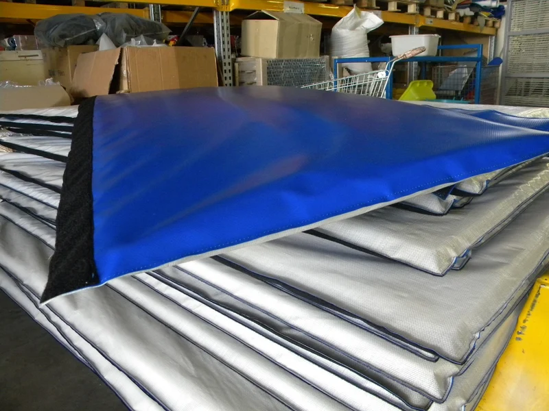 PROTEZIONE PALI DIAMETRO FINO A cm 30 CHIUSURA VELCRO o stretch costo cad.