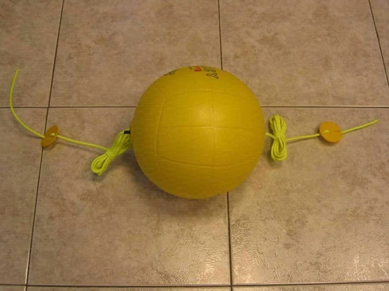 Pallone con elastici per spike Art. 5056