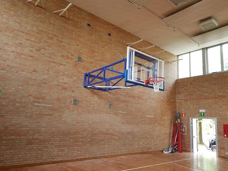 Impianto basket/minibasket a parete, a sbalzo personalizzato e regolabile, pieghevole a libro lateralmente, con cavi Codice: 4265