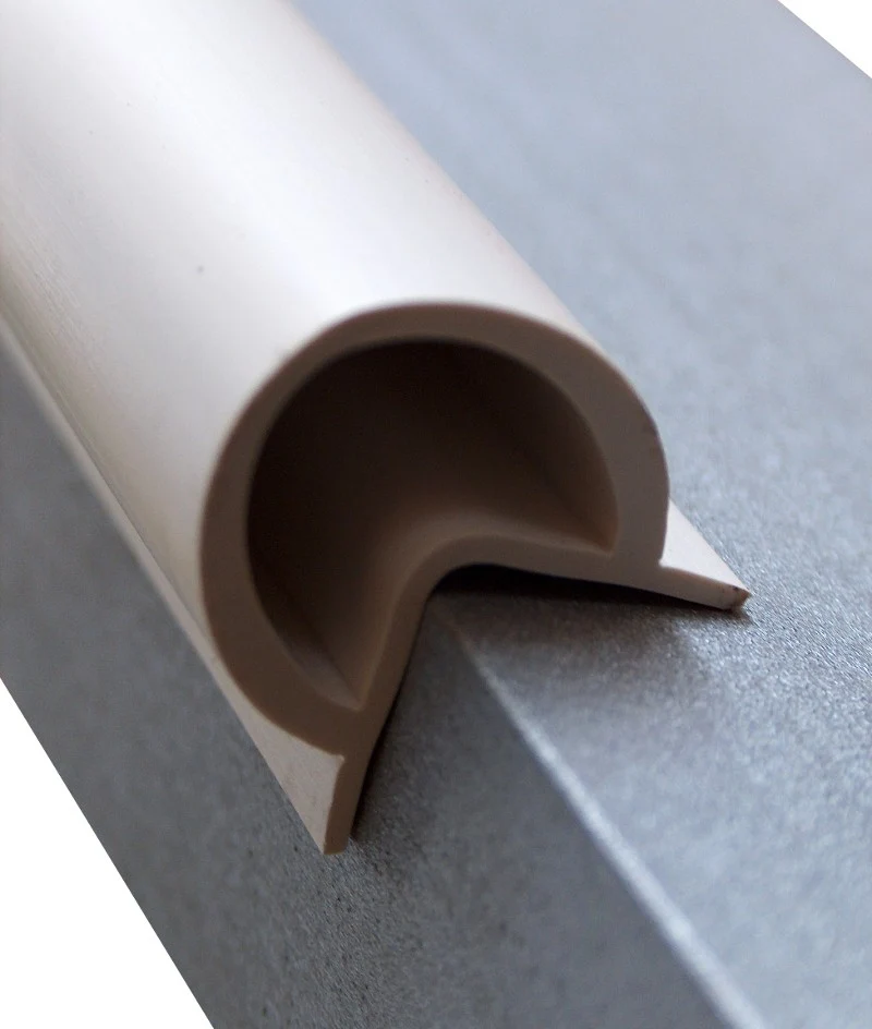 PARASPIGOLI ESTRUSI PVC COPRIANGOLO CA15C Copriangolo PVC 15x15 h 2000 mm col. BIANCO