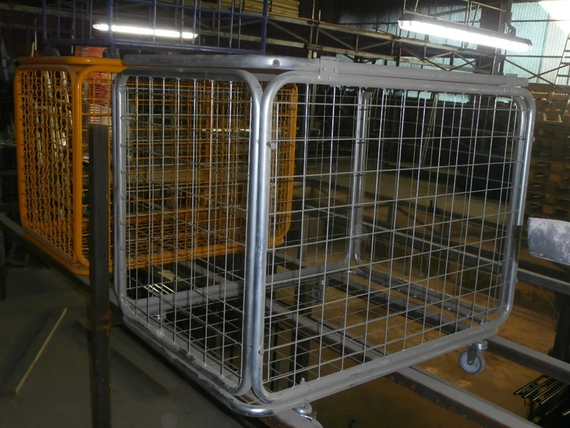 Carrello portapalloni grigliato zincato Misure cm.100x70x75